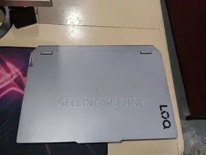 Lenovo LOQ 15IAX9