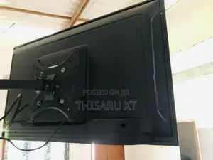 Ultra 32 Inch TV
