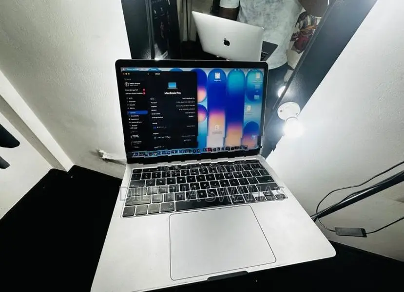 Apple MacBook Pro 13-Inch 2020