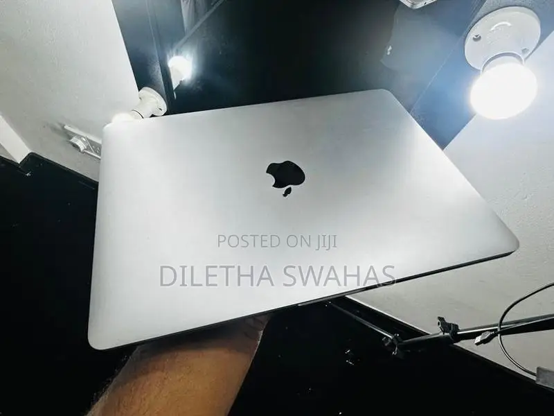 Apple MacBook Pro 13-Inch 2020
