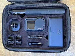 DJI Osmo Action 4 Adventure Combo