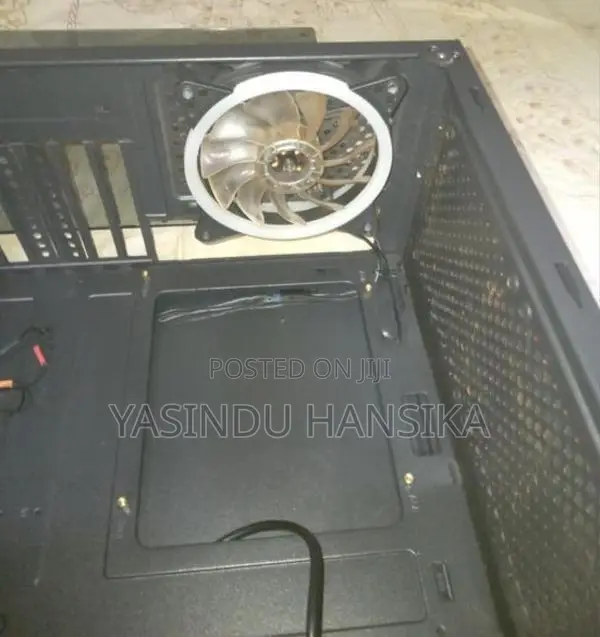 Gaming Casing With 3 Rgb Fans