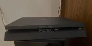 PS4 - 500GB