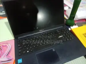 ASUS Vivobook 15