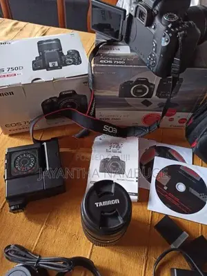 Dslr Canon 750D Camera