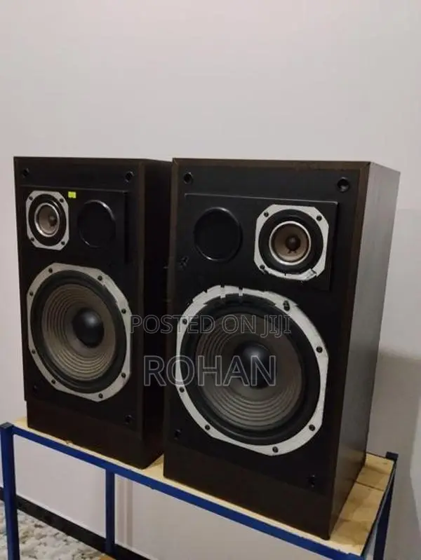 Trio Speaker