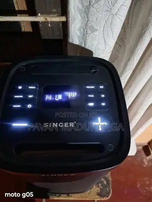 Singer Singar Party Box