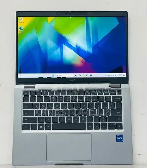 Dell Latitude 5330 i3 12th Gen 256GB SSD Backlit Keyboard