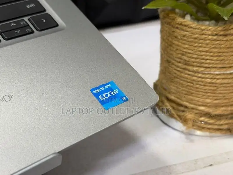 Dell Latitude 5420 Core i5 11th Gen/8GB RAM/256GB NVMe/14" FHD IPS