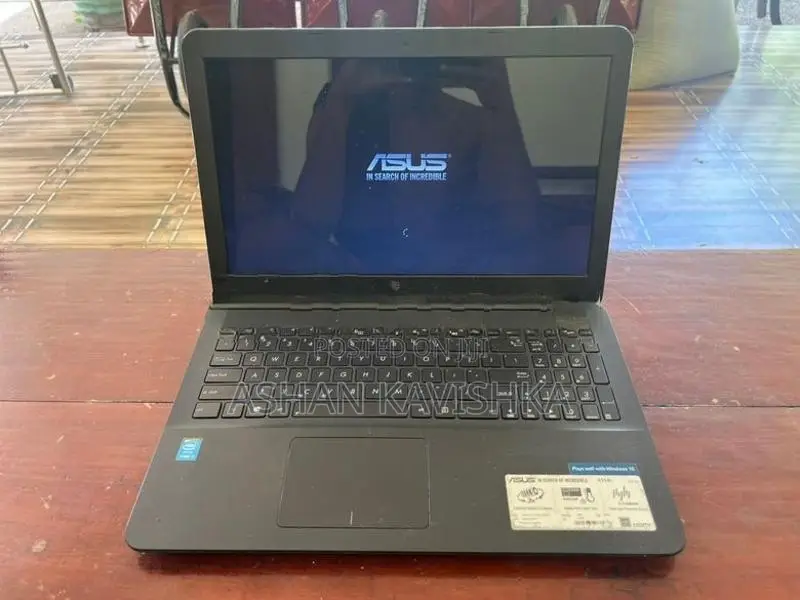 ASUS X554L
