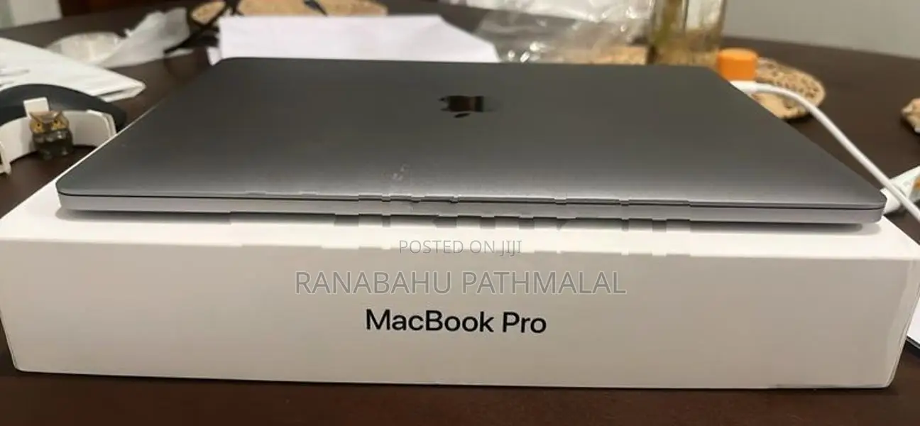 Apple MacBook Pro 13 Inch