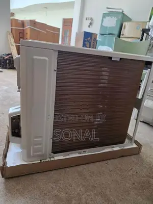 GREE 9000BTU Non-Inverter Air Conditioner Cosmo Series