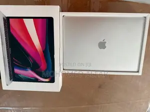 Apple MacBook Pro 13 Inch M1
