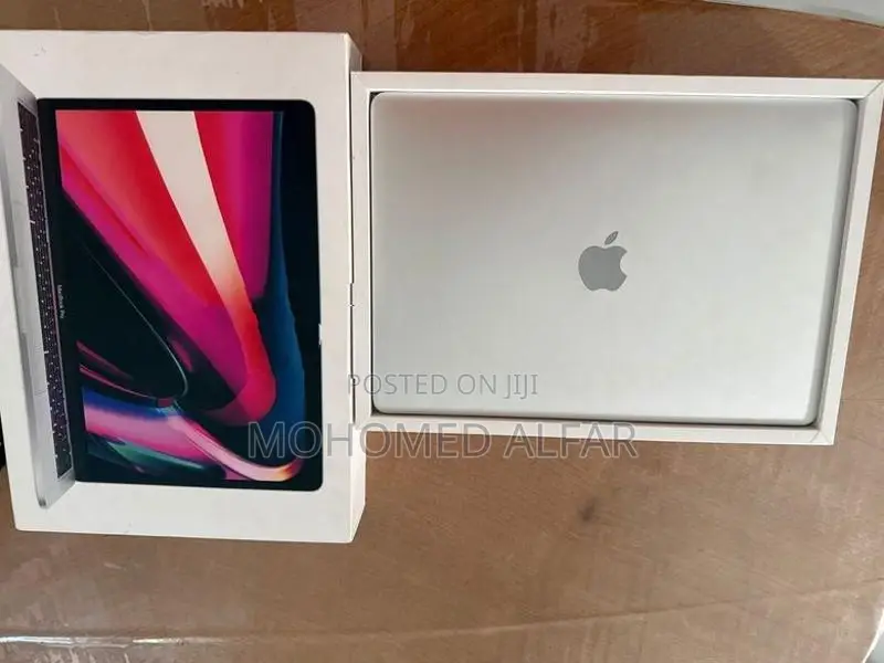 Apple MacBook Pro 13 Inch M1