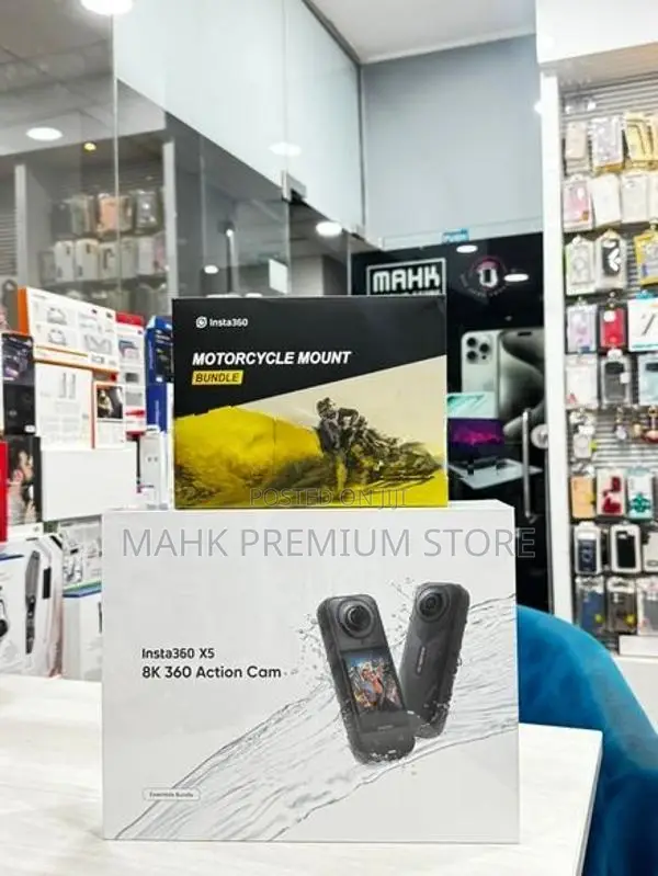 insta360 x5 essential bundle pack