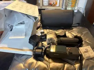 DJI Osmo Pocket 4 Creator Combo