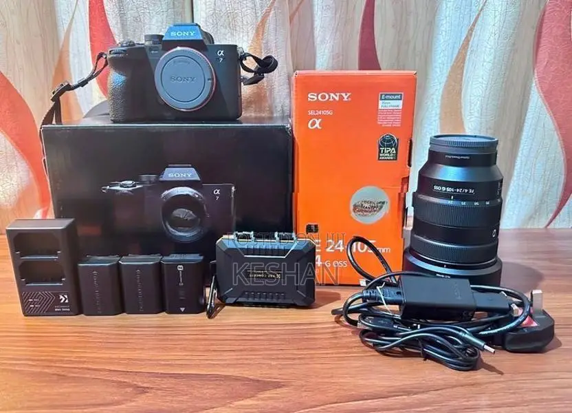Sony A7 IV + 24-105mm F4 G OSS