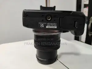 Canon EOS R50