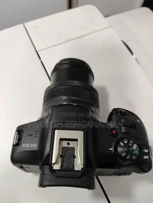 Canon EOS R50