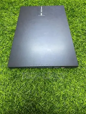 Vivobook ASUS Laptop X1504VA