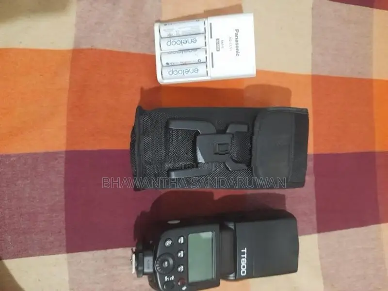 Nikon Godex TT600