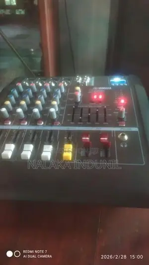 Yamaha Power Mixer 800v