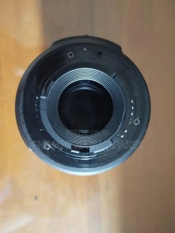 Nikon 18-55 DX VR AF-S Lens