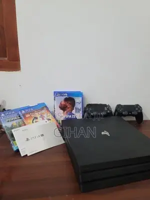 Sony Play Station 4 Pro 1TB