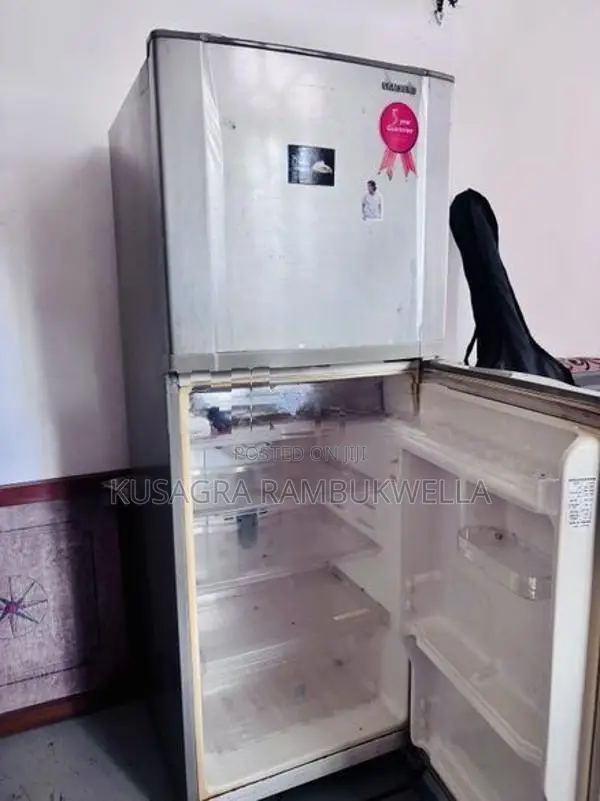 Samsung Refrigerator / Fridge