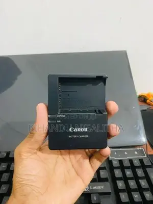 Canon Battery Charger – LC-E8E
