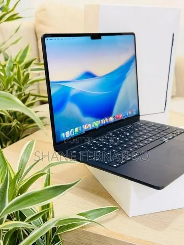 Apple MacBook Air M5 Midnight 16GB/512GB