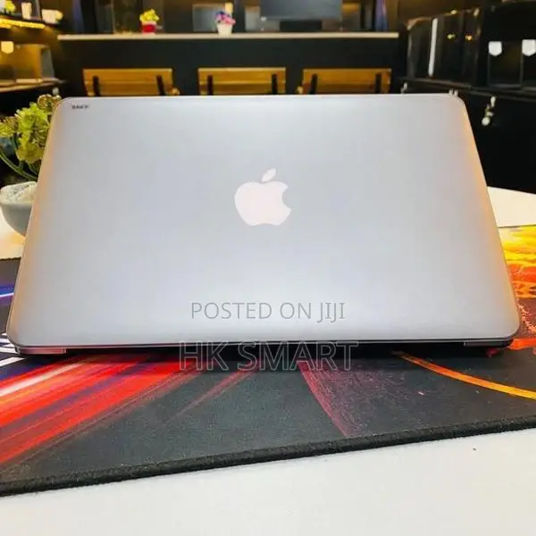 Apple MacBook Air 11inch i5 4GB Ram 128SSD