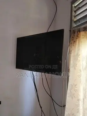 Innovex 32 Inch TV