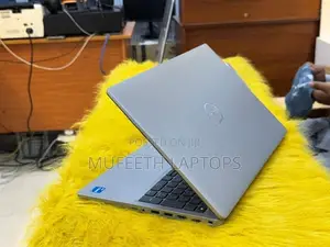 Dell i5 12Gen 8GB DDR 5 512GB SSD 15.6”FHD 4GB NVIDIA
