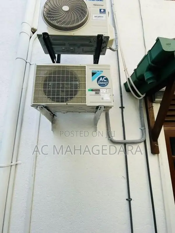 9000BTU Daikin Non Inverter Brand New Air Conditioner