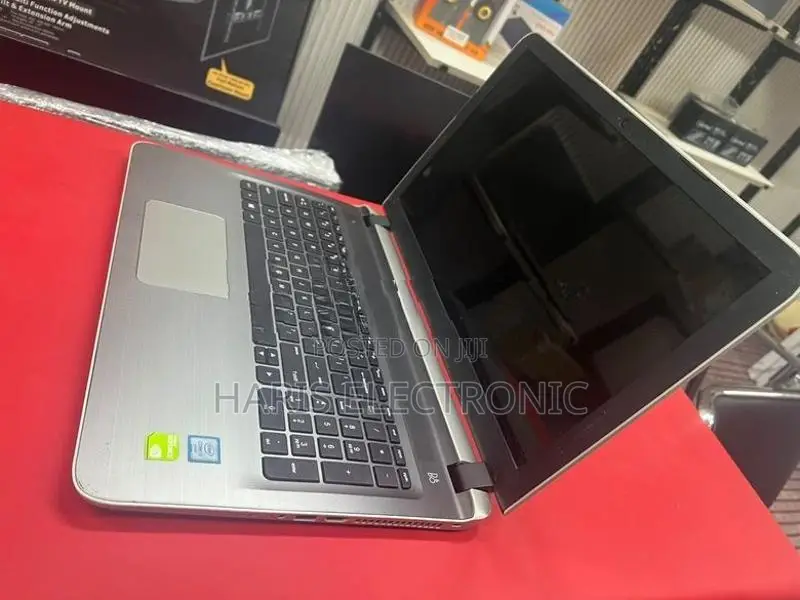 15-ab202tx HP With Graphics