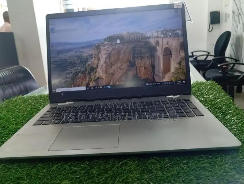 Dell i3-10 gen Laptop 4GB/1TB