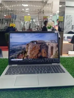 Dell i3-10 gen Laptop 4GB/1TB