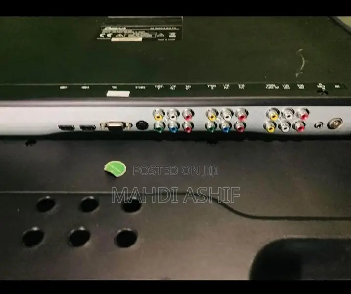 Ozzan 46' LCD TV