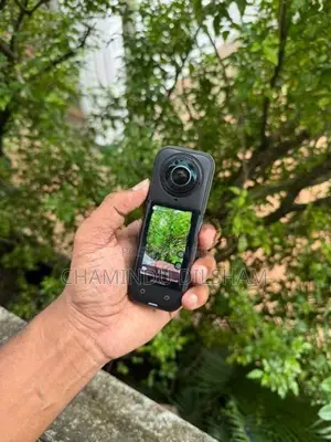 Insta 360 X5