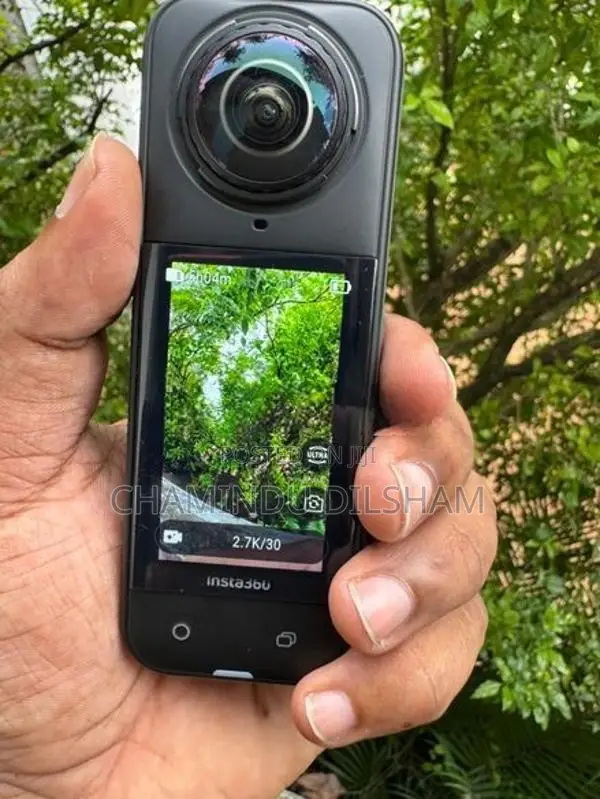 Insta 360 X5