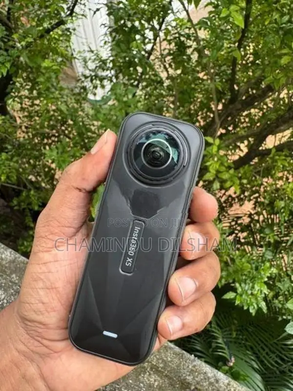 Insta 360 X5