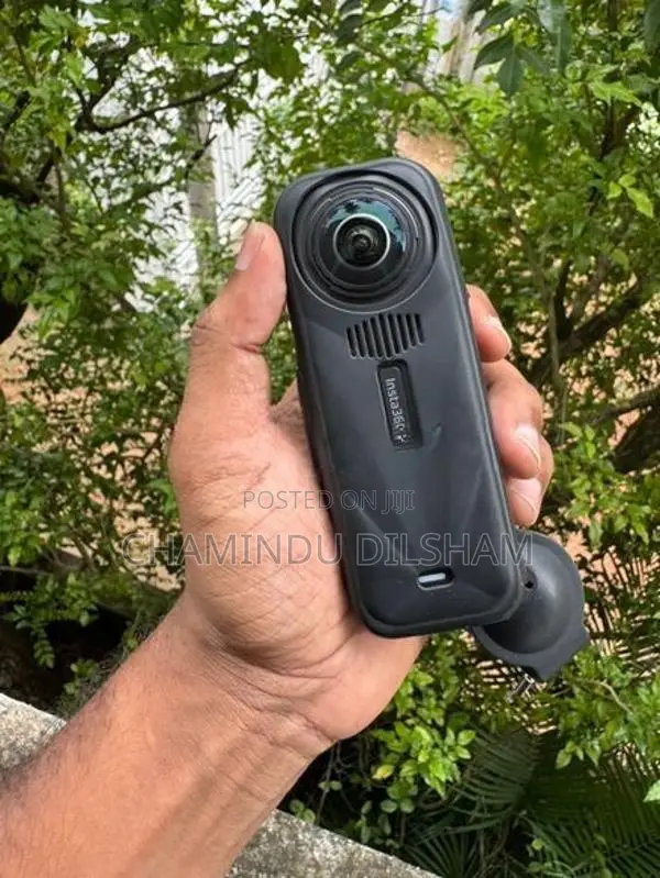 Insta 360 X5
