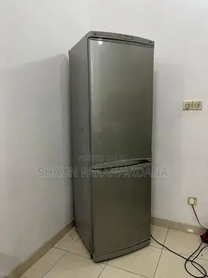 LG GR-389SNQF Refrigerator
