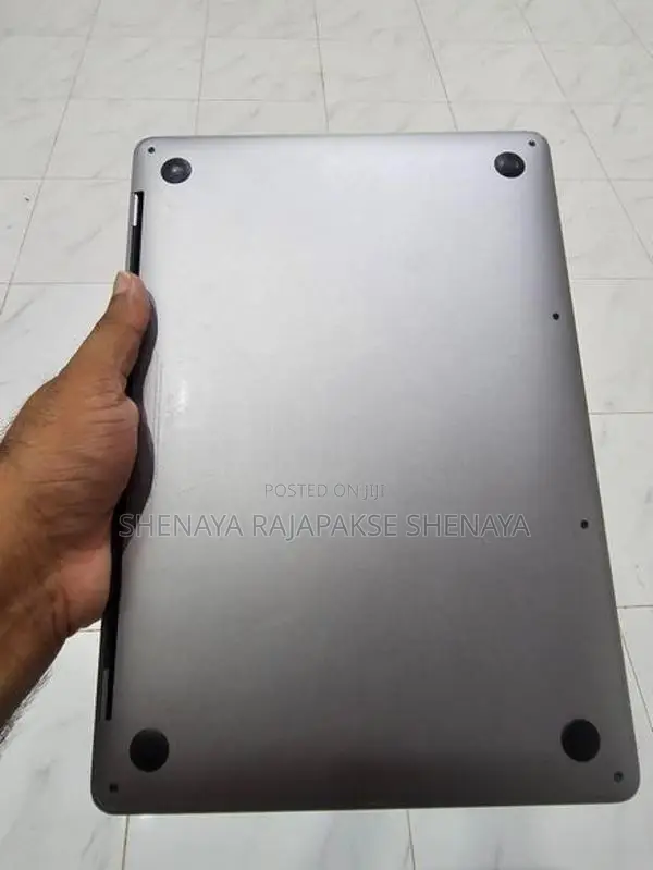 Apple 13 Inch Macbook Pro