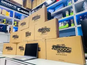 Asus Vivobook X1404VAP – V14.I3128 Core I3 1315U / 8GB RAM /128GB SSD