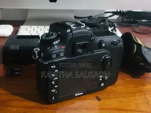 Nikon D7200 DSLR camera with 18-55mm Lens