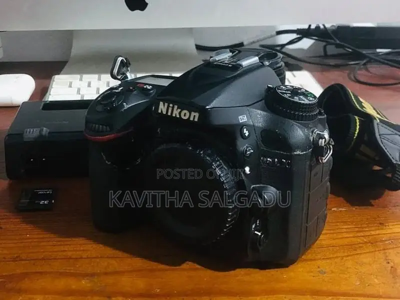 Nikon D7200 DSLR camera with 18-55mm Lens