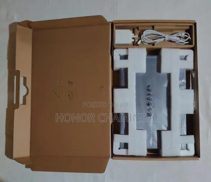 Honor MagicBook X16 2025