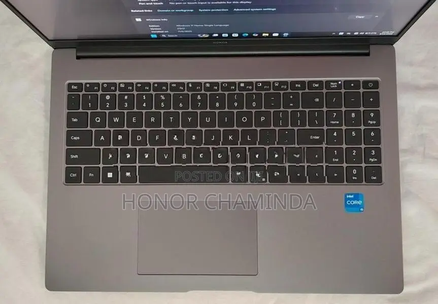 Honor MagicBook X16 2025